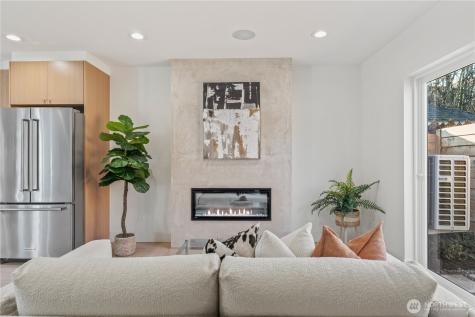 6315 9th Avenue NW Seattle WA 98107