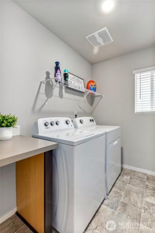 18673 106th Avenue Ct E Puyallup WA 98374