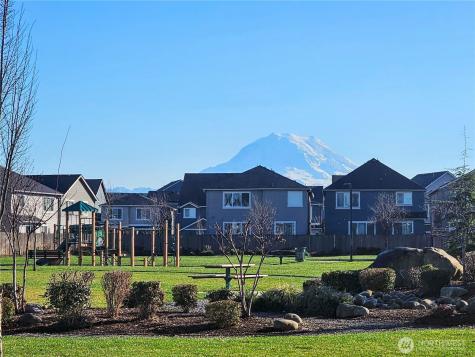 18673 106th Avenue Ct E Puyallup WA 98374