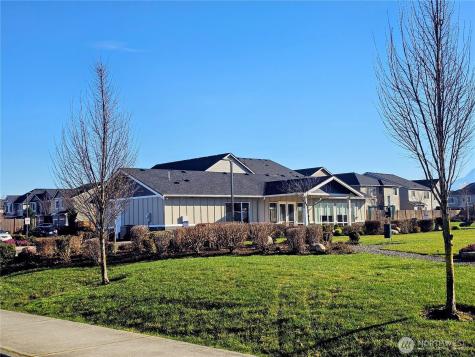 18673 106th Avenue Ct E Puyallup WA 98374