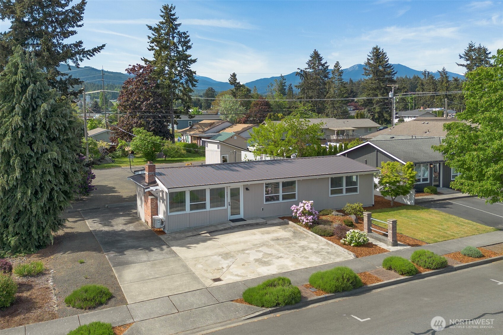 405 W Bell Street Sequim WA 98382