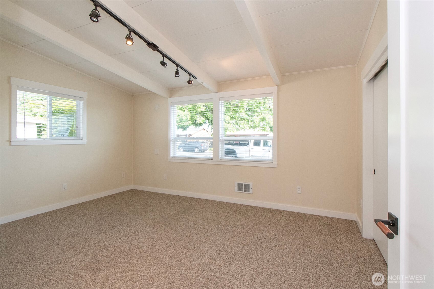 405 W Bell Street Sequim WA 98382