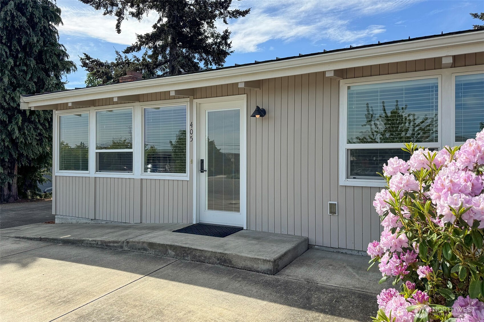 405 W Bell Street Sequim WA 98382