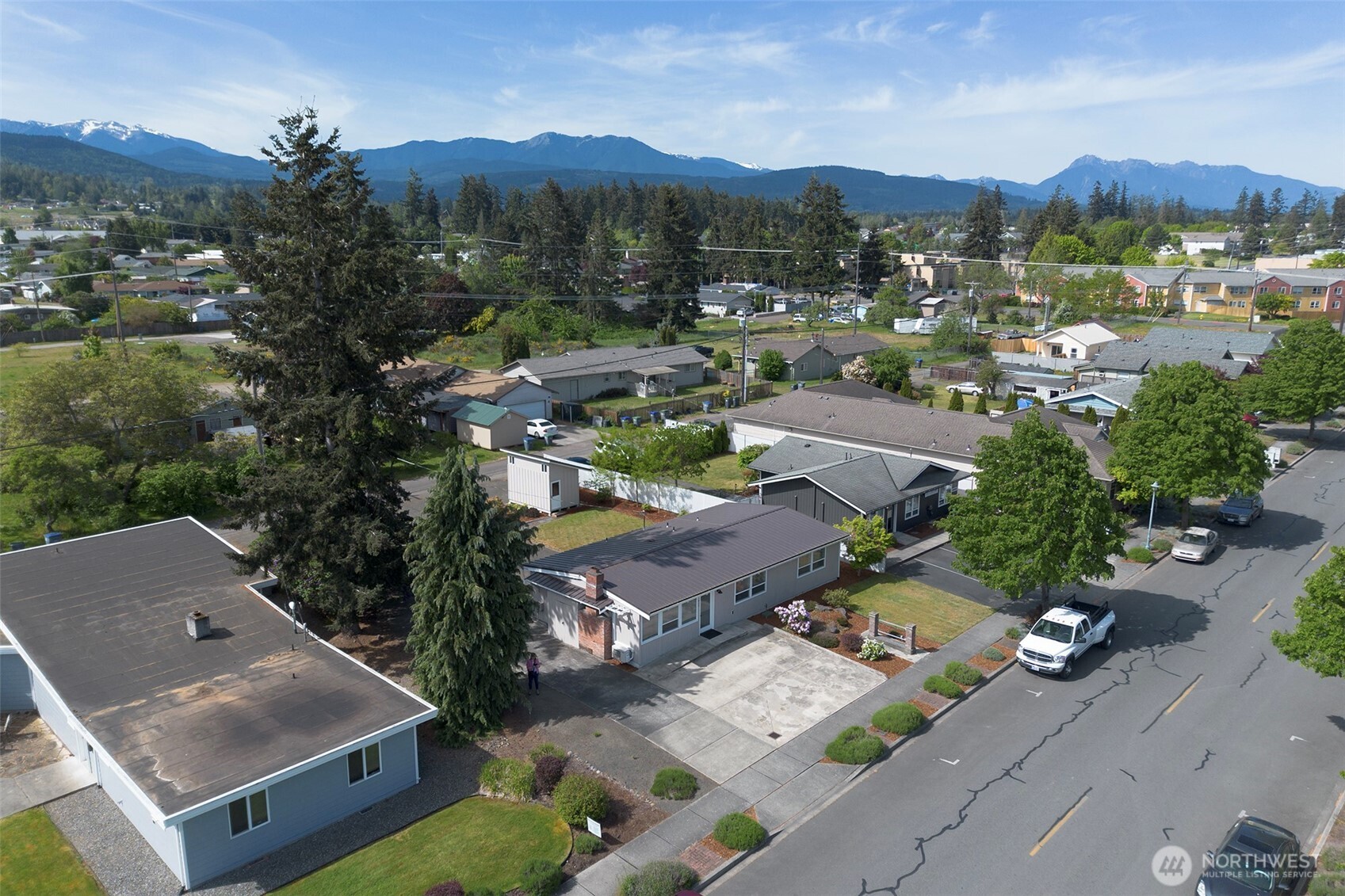 405 W Bell Street Sequim WA 98382