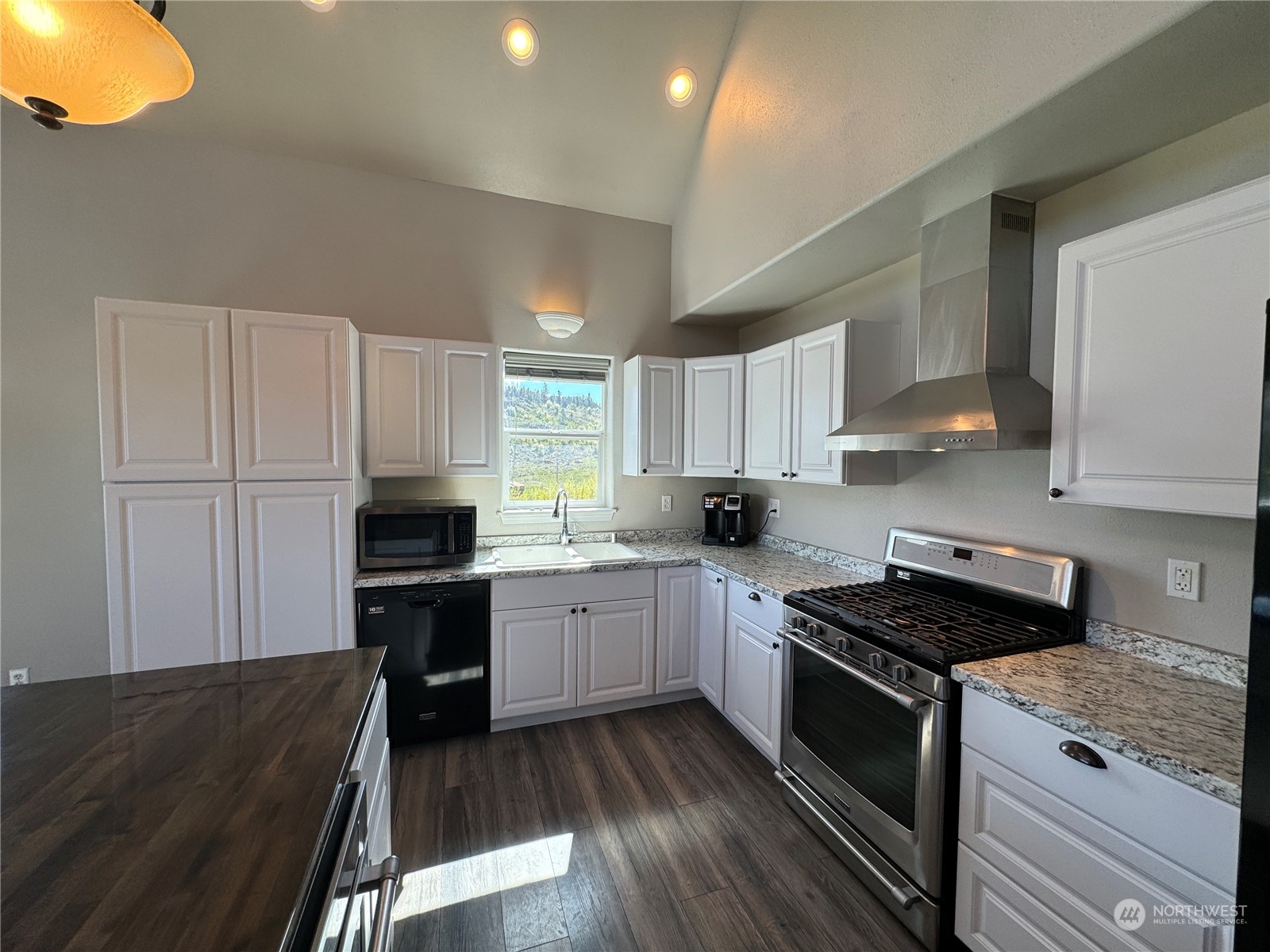 4 Eighme Road Oroville WA 98844