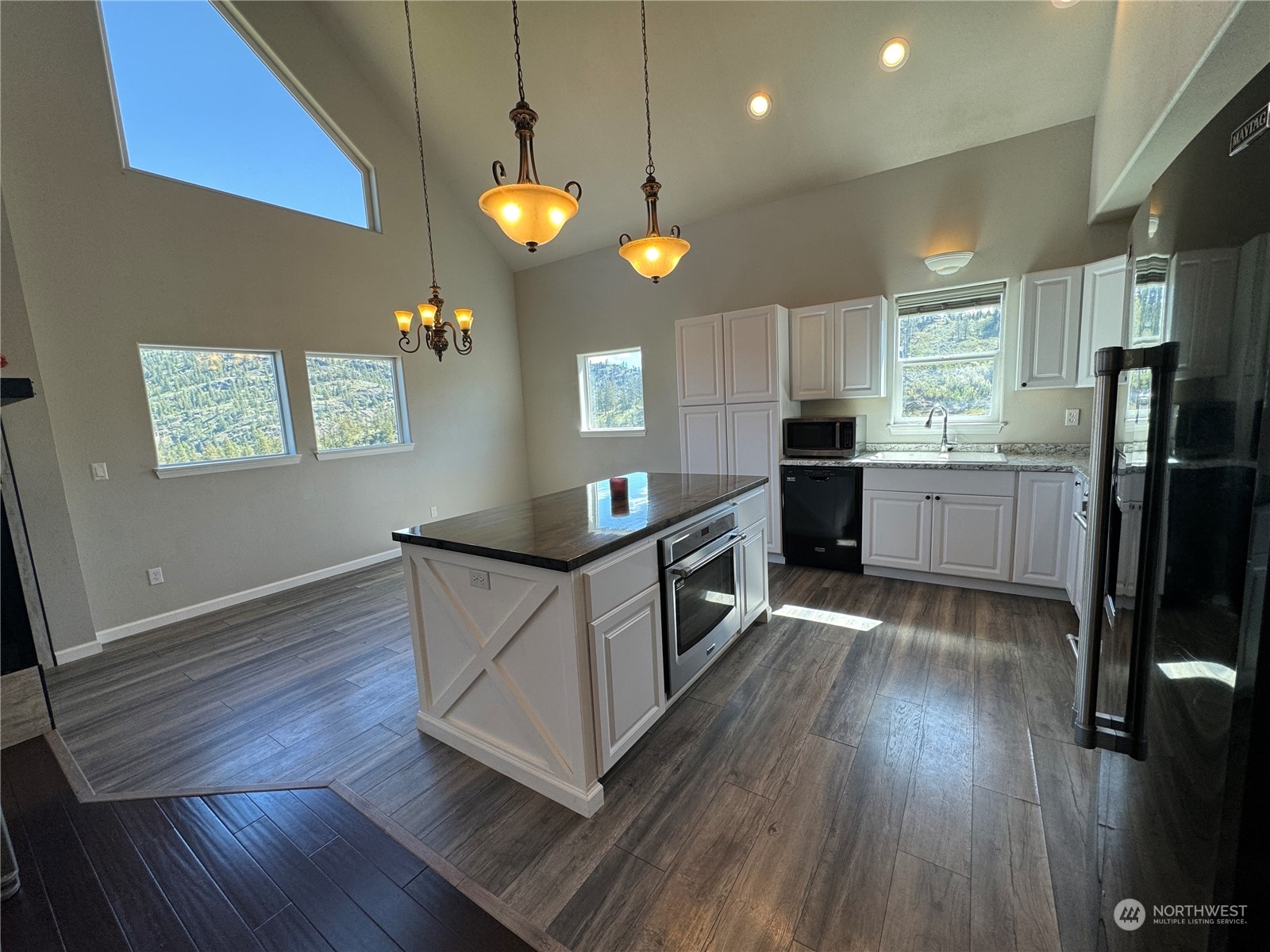 4 Eighme Road Oroville WA 98844