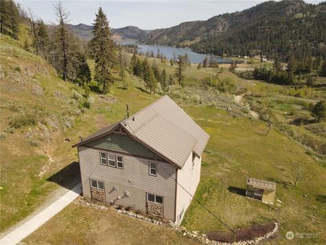 4 Eighme Road Oroville WA 98844
