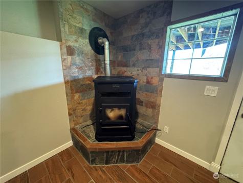 4 Eighme Road Oroville WA 98844