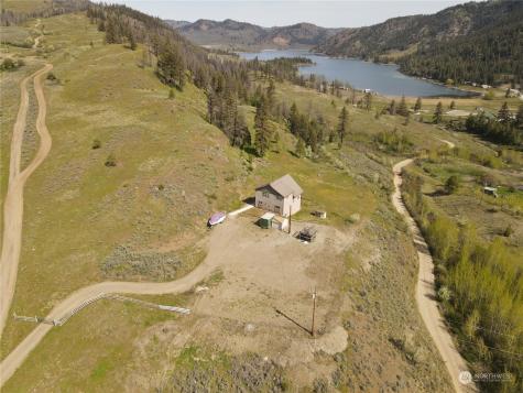 4 Eighme Road Oroville WA 98844
