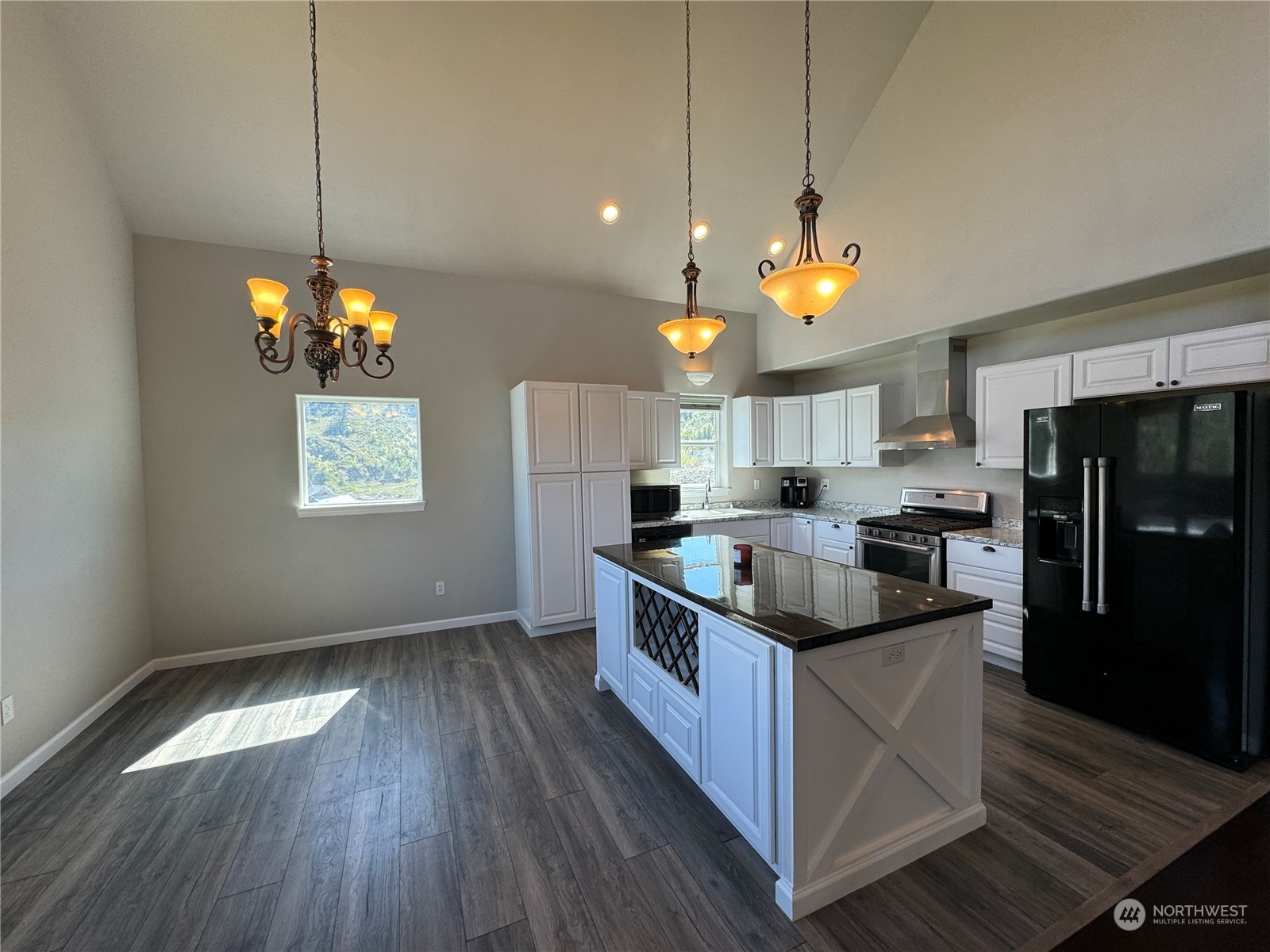 4 Eighme Road Oroville WA 98844