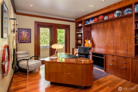 415 Shoreland Drive SE Bellevue WA 98004