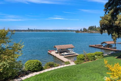 415 Shoreland Drive SE Bellevue WA 98004
