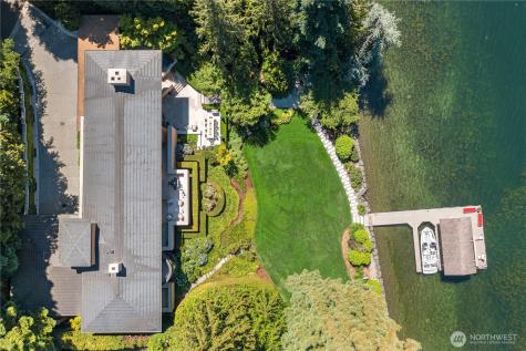 415 Shoreland Drive SE Bellevue WA 98004