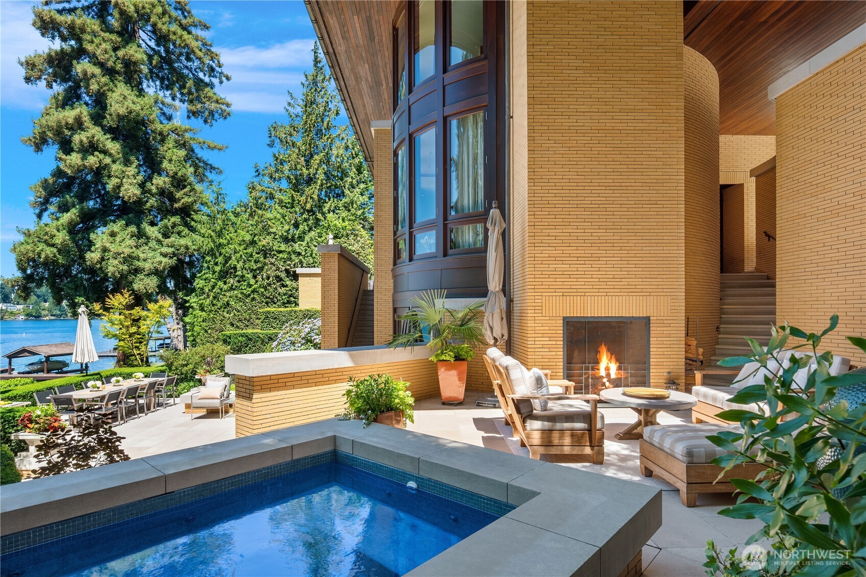 415 Shoreland Drive SE Bellevue WA 98004