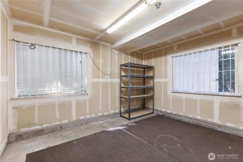 23321 60th Place S Kent WA 98032