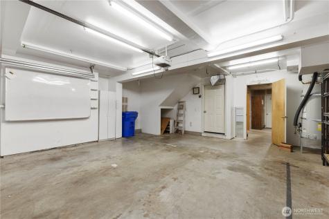 23321 60th Place S Kent WA 98032