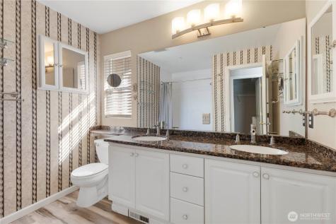 23321 60th Place S Kent WA 98032