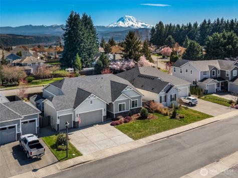 15715 133rd Avenue E Puyallup WA 98374