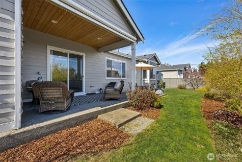 15715 133rd Avenue E Puyallup WA 98374