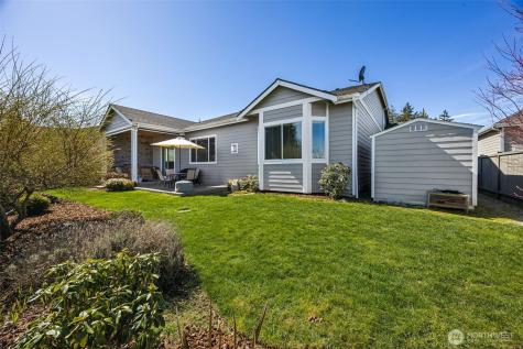 15715 133rd Avenue E Puyallup WA 98374