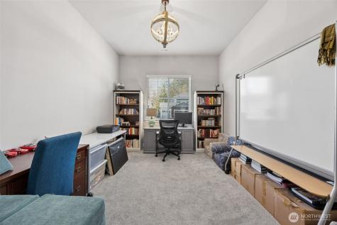 15715 133rd Avenue E Puyallup WA 98374