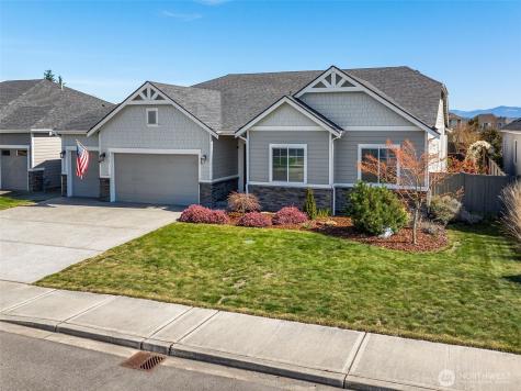 15715 133rd Avenue E Puyallup WA 98374