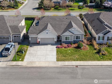 15715 133rd Avenue E Puyallup WA 98374
