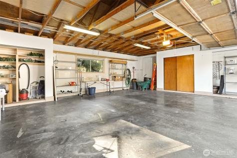 922 240th Place SW Bothell WA 98021