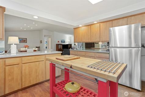 922 240th Place SW Bothell WA 98021