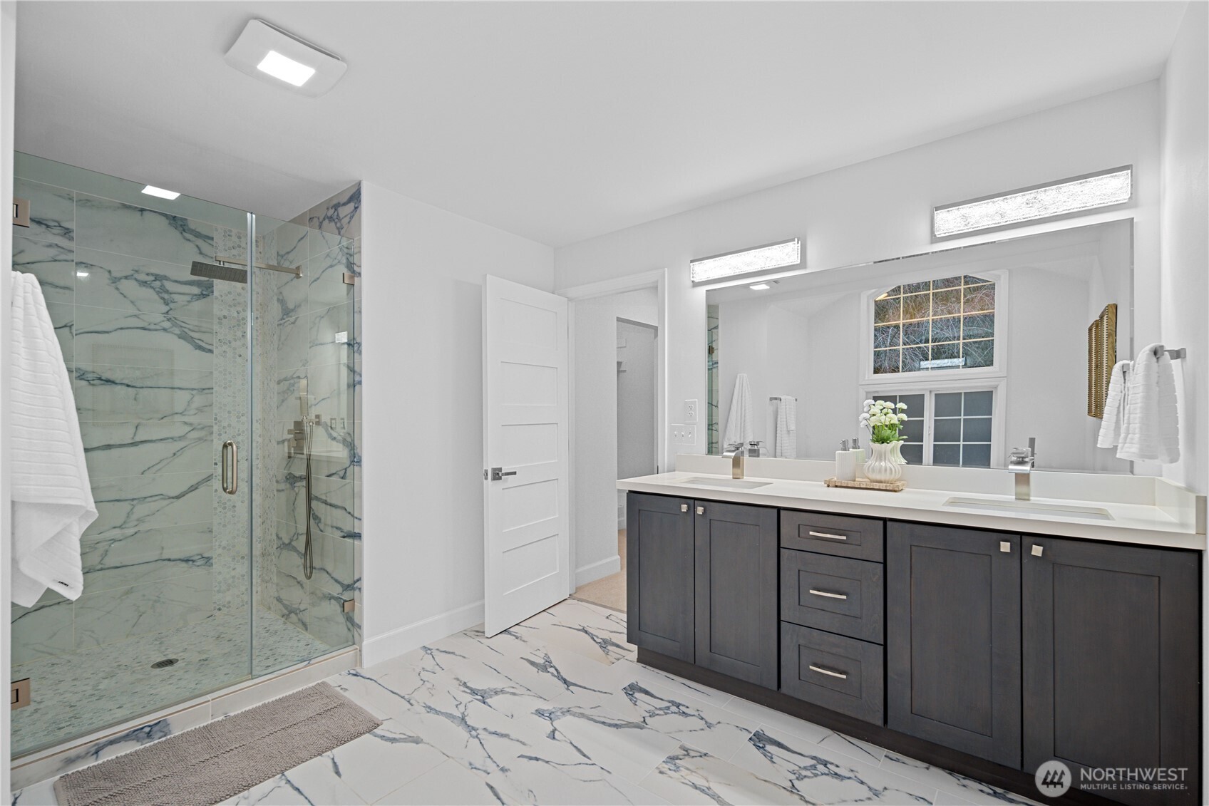 1626 W Beaver Lake Drive SE Sammamish WA 98075