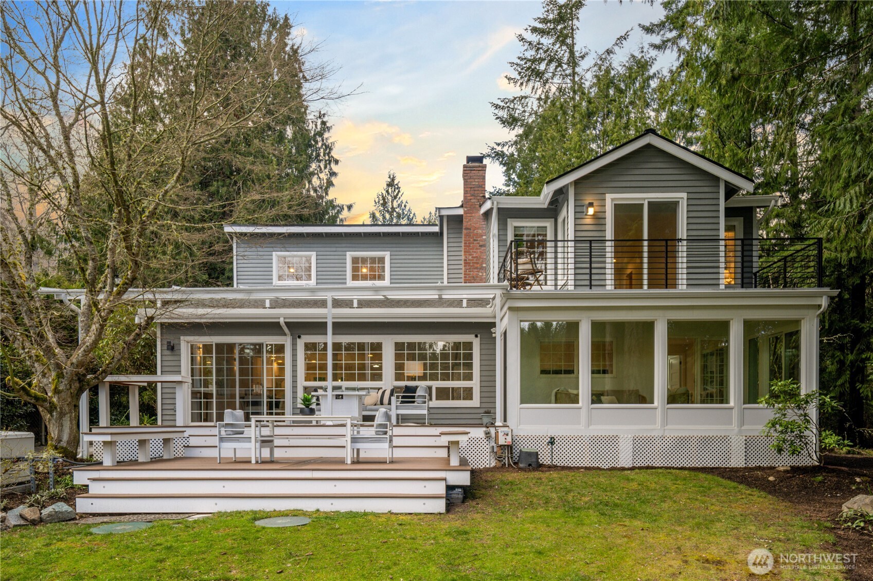 1626 W Beaver Lake Drive SE Sammamish WA 98075