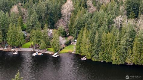 1626 W Beaver Lake Drive SE Sammamish WA 98075