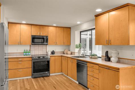 19442 NE 166th Place Woodinville WA 98077