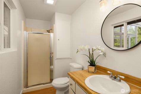19442 NE 166th Place Woodinville WA 98077