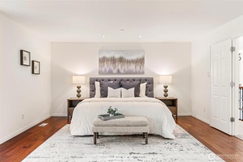 16454 108th Avenue NE Bothell WA 98011