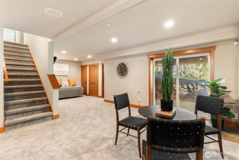 16454 108th Avenue NE Bothell WA 98011