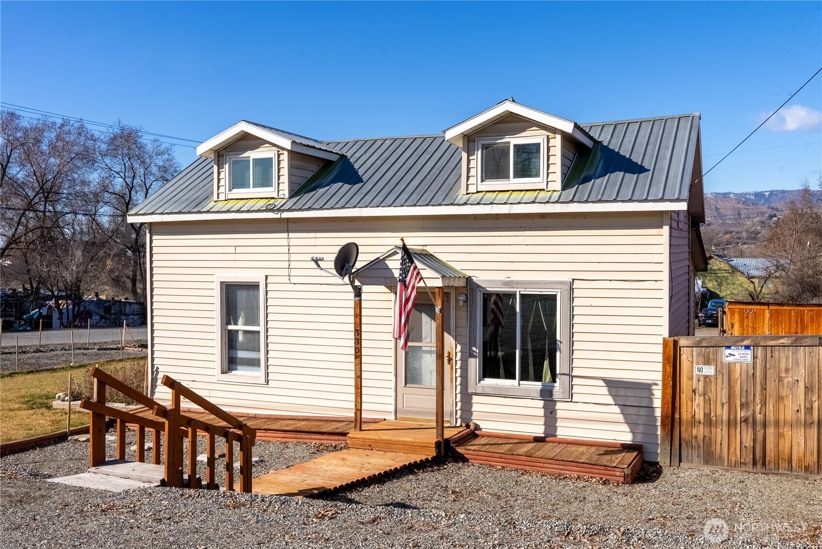 330 Edmonds Street Omak WA 98841
