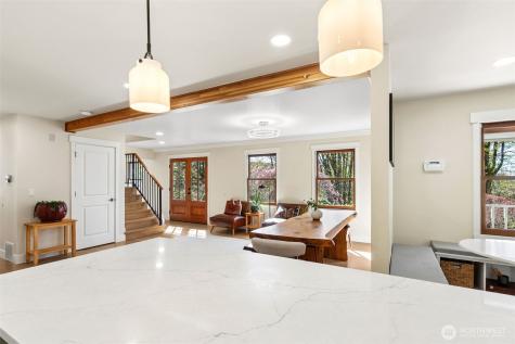 7238 Lakemont Boulevard SE Bellevue WA 98006