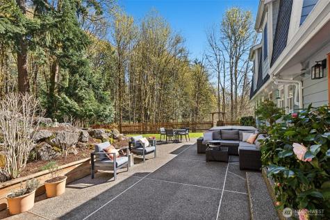 7238 Lakemont Boulevard SE Bellevue WA 98006