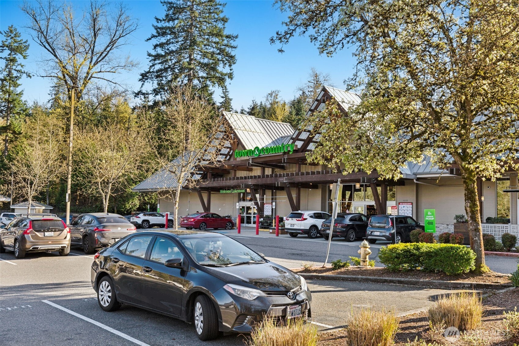 7238 Lakemont Boulevard SE Bellevue WA 98006