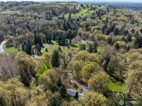 7238 Lakemont Boulevard SE Bellevue WA 98006