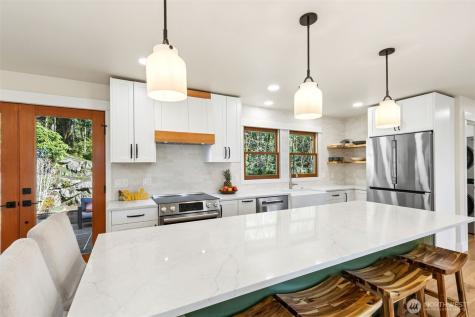 7238 Lakemont Boulevard SE Bellevue WA 98006