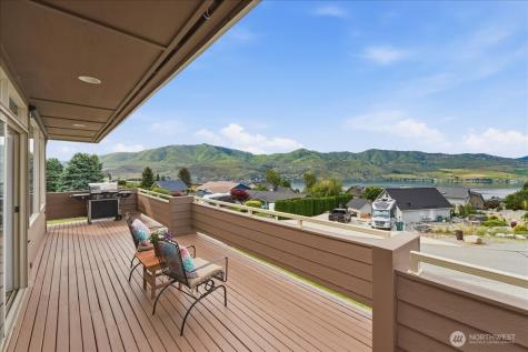 101 Stormy Mountain Way Chelan WA 98816