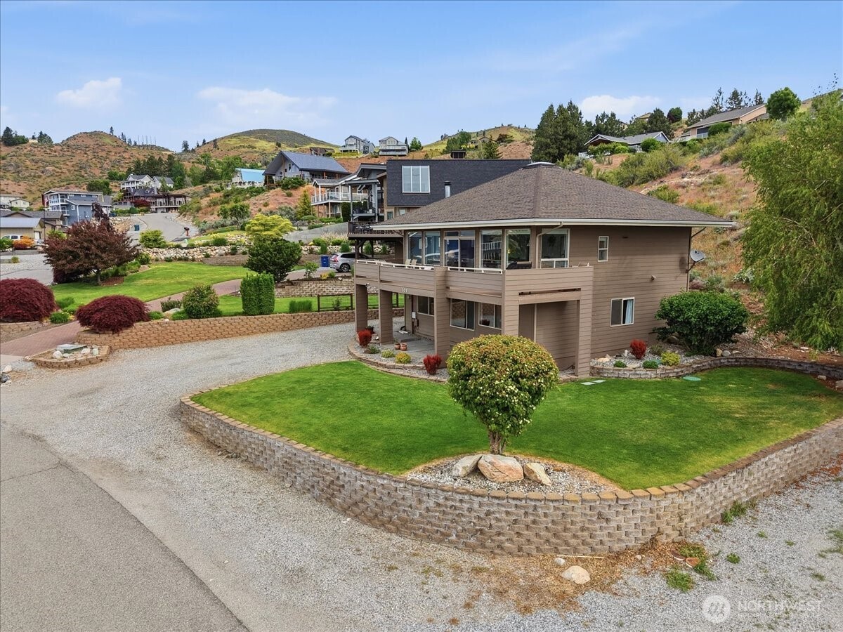 101 Stormy Mountain Way Chelan WA 98816