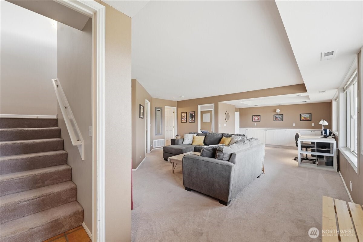 101 Stormy Mountain Way Chelan WA 98816