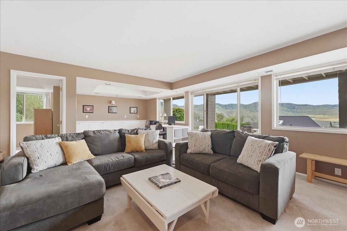 101 Stormy Mountain Way Chelan WA 98816