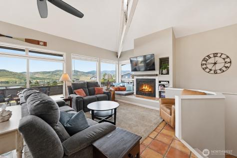 101 Stormy Mountain Way Chelan WA 98816
