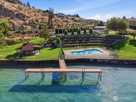 101 Stormy Mountain Way Chelan WA 98816