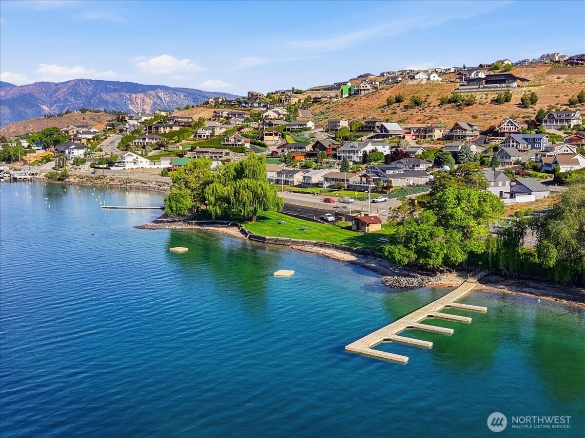 101 Stormy Mountain Way Chelan WA 98816