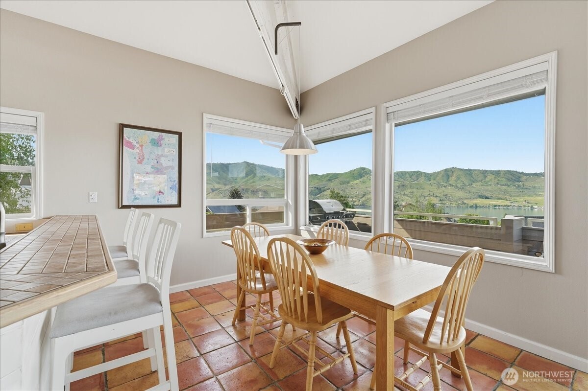 101 Stormy Mountain Way Chelan WA 98816